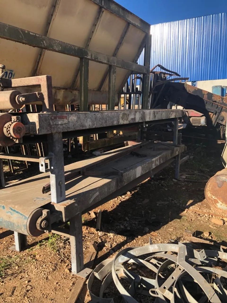 ESTEIRA TRANSPORTADORA SEM MOTOR 0,73 ALT X 0,92 LARG X 4,00 COMP- 450 KG