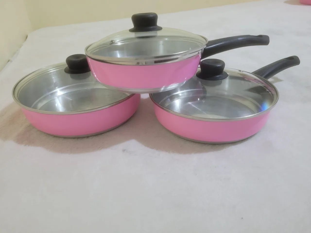 Kit com 3 frigideiras 