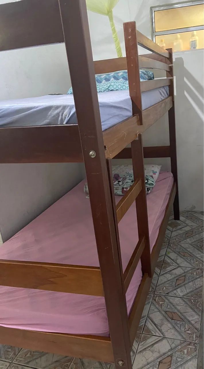 Beliche em ótimo estado incluindo colchões 