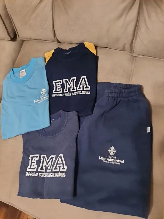 Uniformes Escola Mãe Admirável tam 10