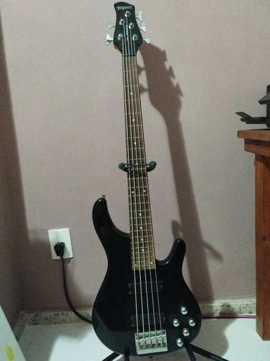 Baixo Tagima Millenium 5 special series