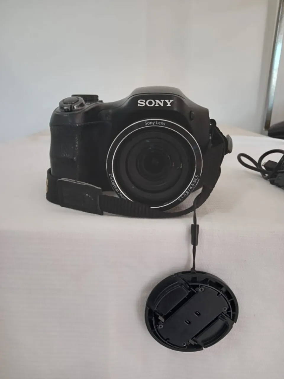 Camera Sony DSC-H100