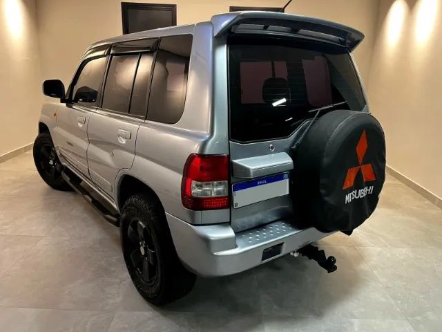 Mitsubishi Pajero TR4 4x4 automática, excelente estado - Foto 5
