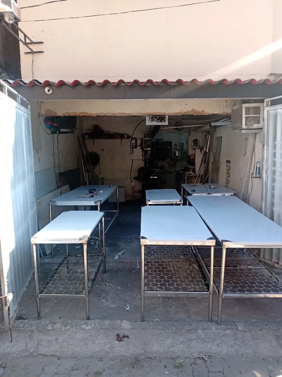 Mesas de aço inoxidável para diversos usos