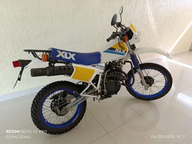 honda xlx 250r 1988 desfazendo da coleçao apenas venda apta a placa de coleçao - Foto 4