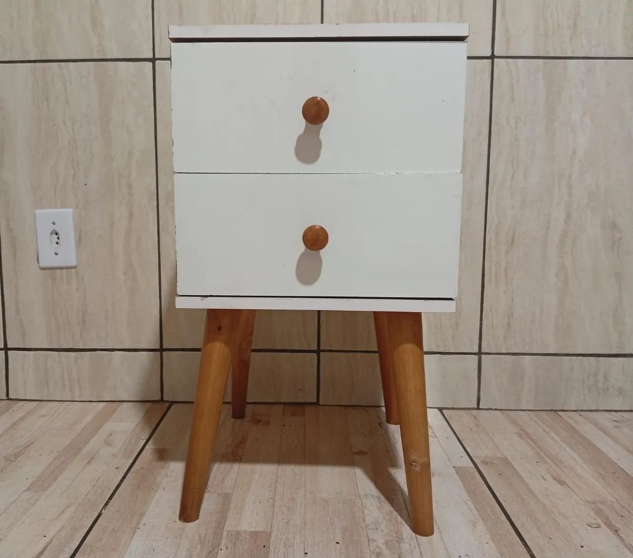 Mesa de cabeceira 
