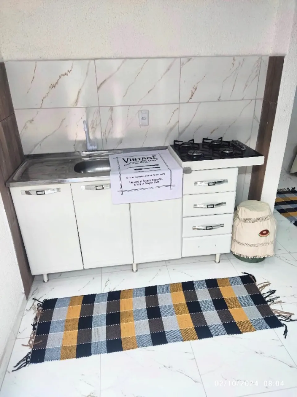 kitinete Mobiliada perto Shopping Cgd livre água luz e internet Wi-fi