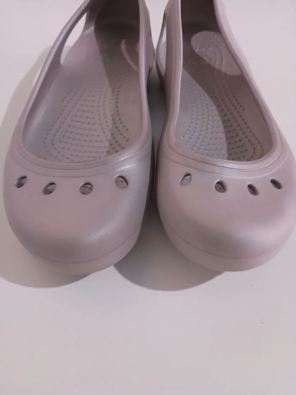 Sandália Crocs Bege - Foto 5