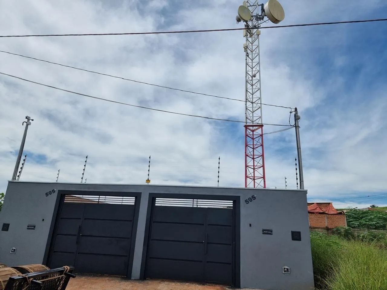 Terreno Serrana murado com portões