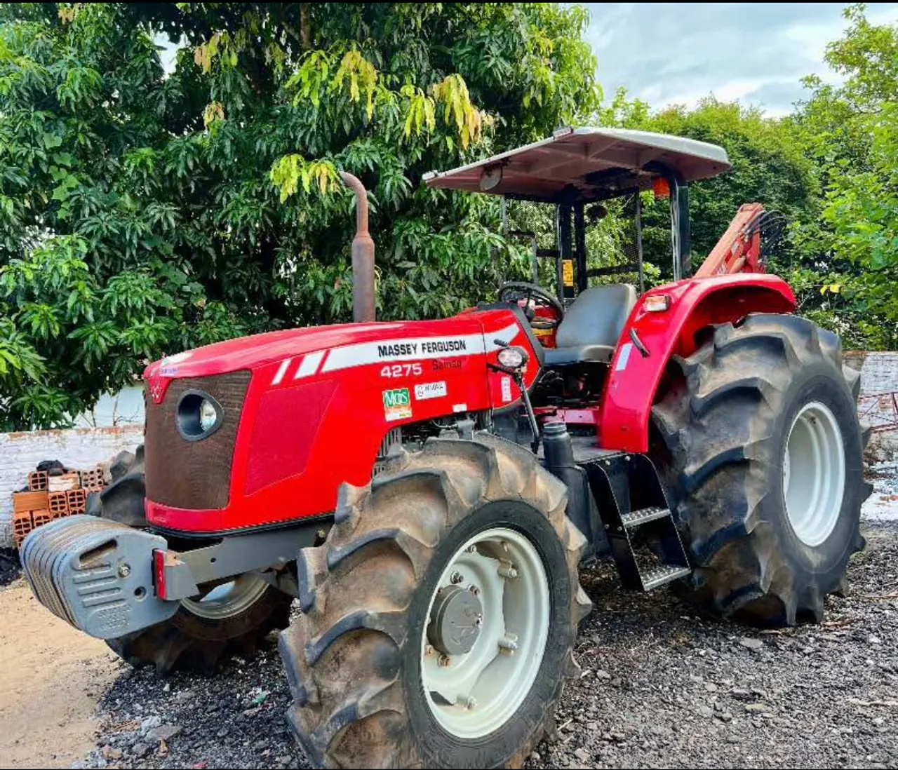 Trator Massey Ferguson 4275