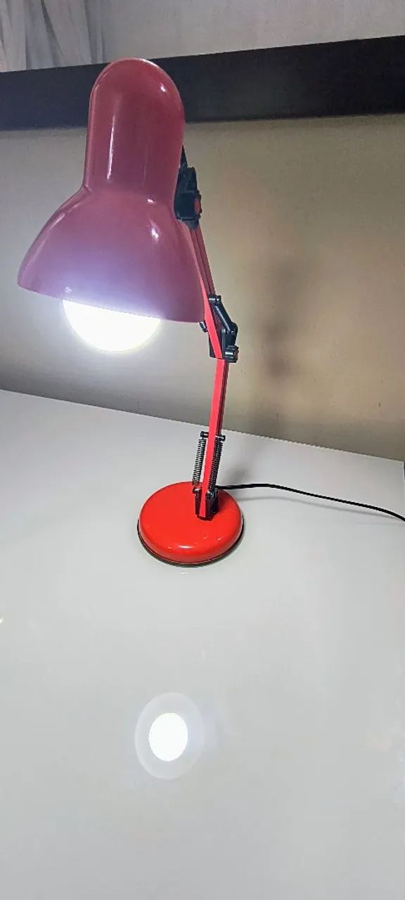 Vende-se Abajur articulado de ferro