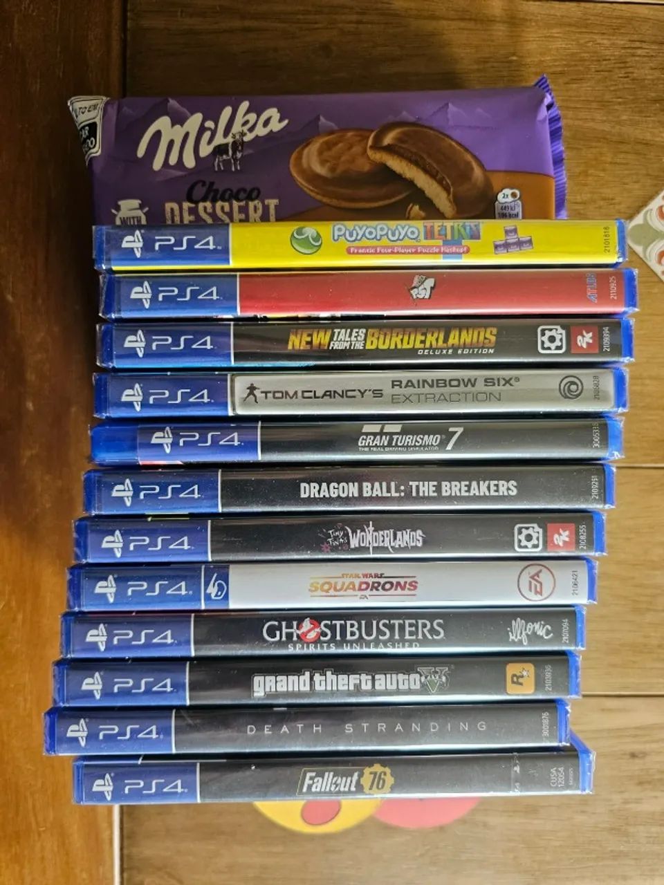 Kit 12 Jogos Ps4 Gta Gran turismo Persona Ghost + Brinde Milka Incrível - Foto 2