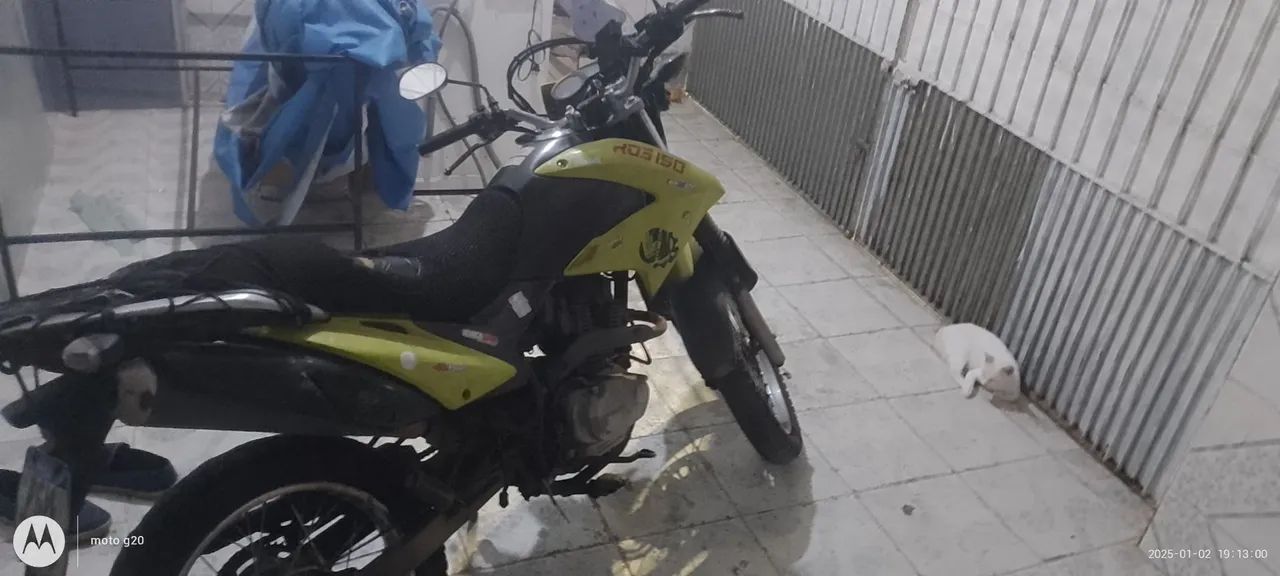 Moto Honda CG 150 - Verde - Ótimo estado!valor  12,300