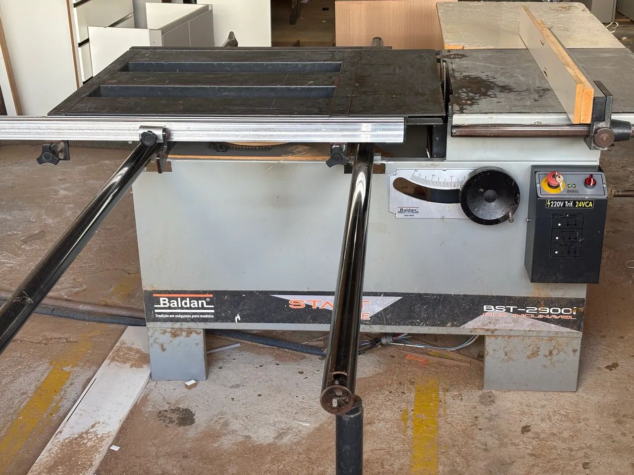 Esquadrejadeira Baldan  