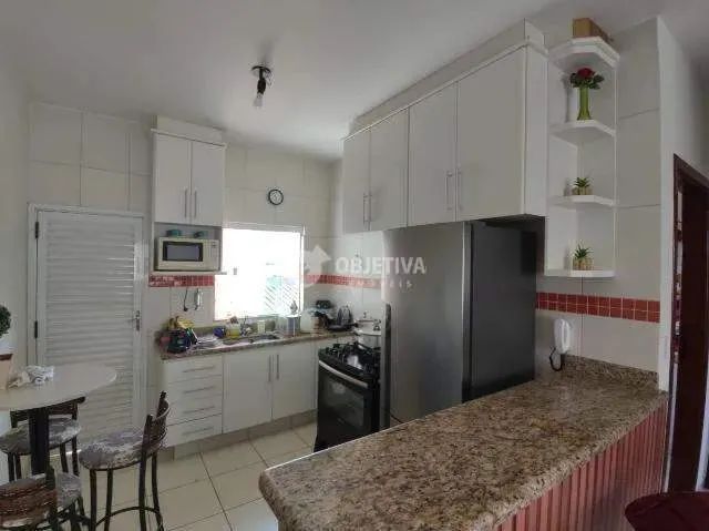 Lindo Apartamento no Bairro Brasil todo montado e planejado de armários - Foto 5