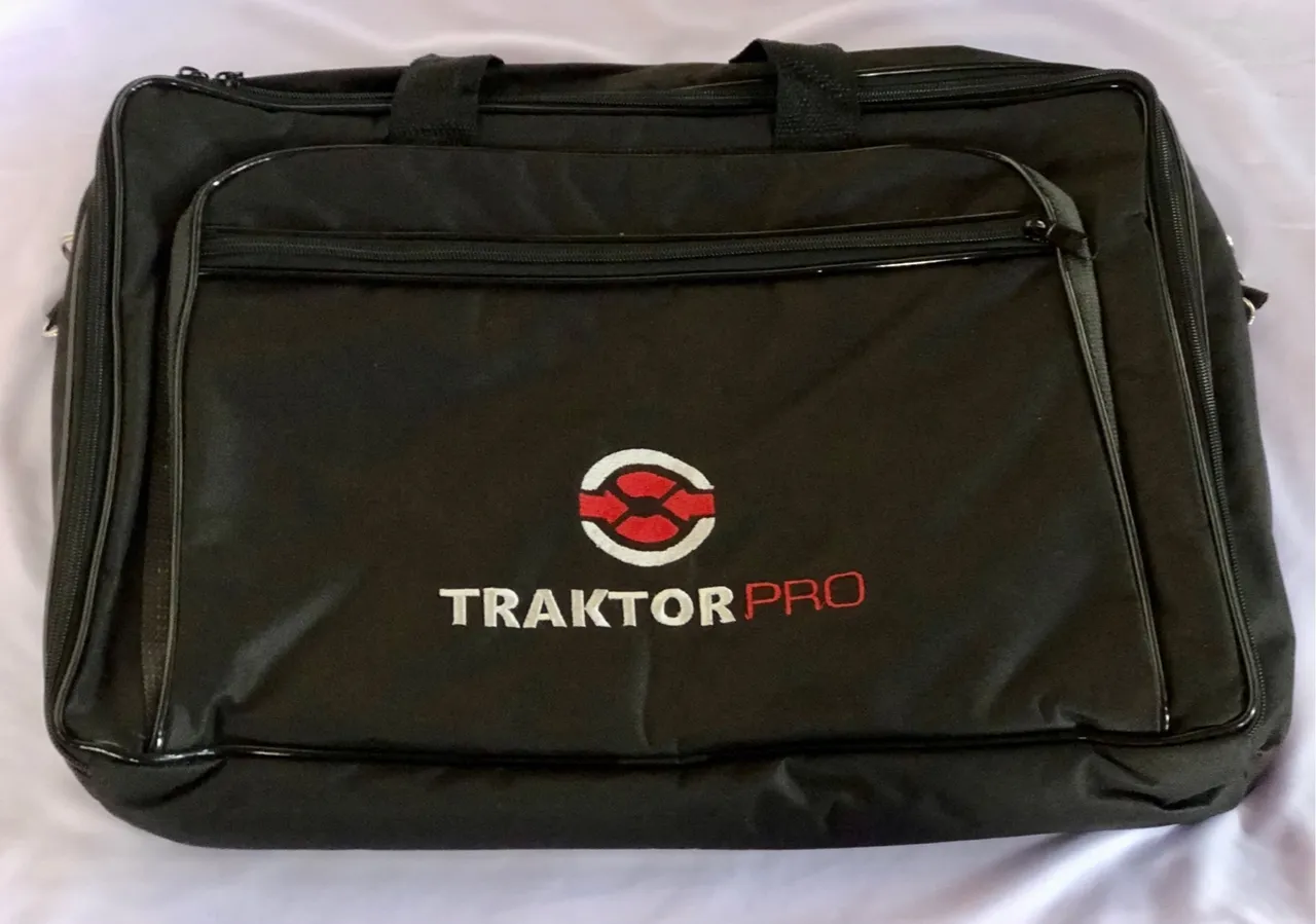 Bag Bolsa para Controladora Traktor S2 MK1 ou Mk2