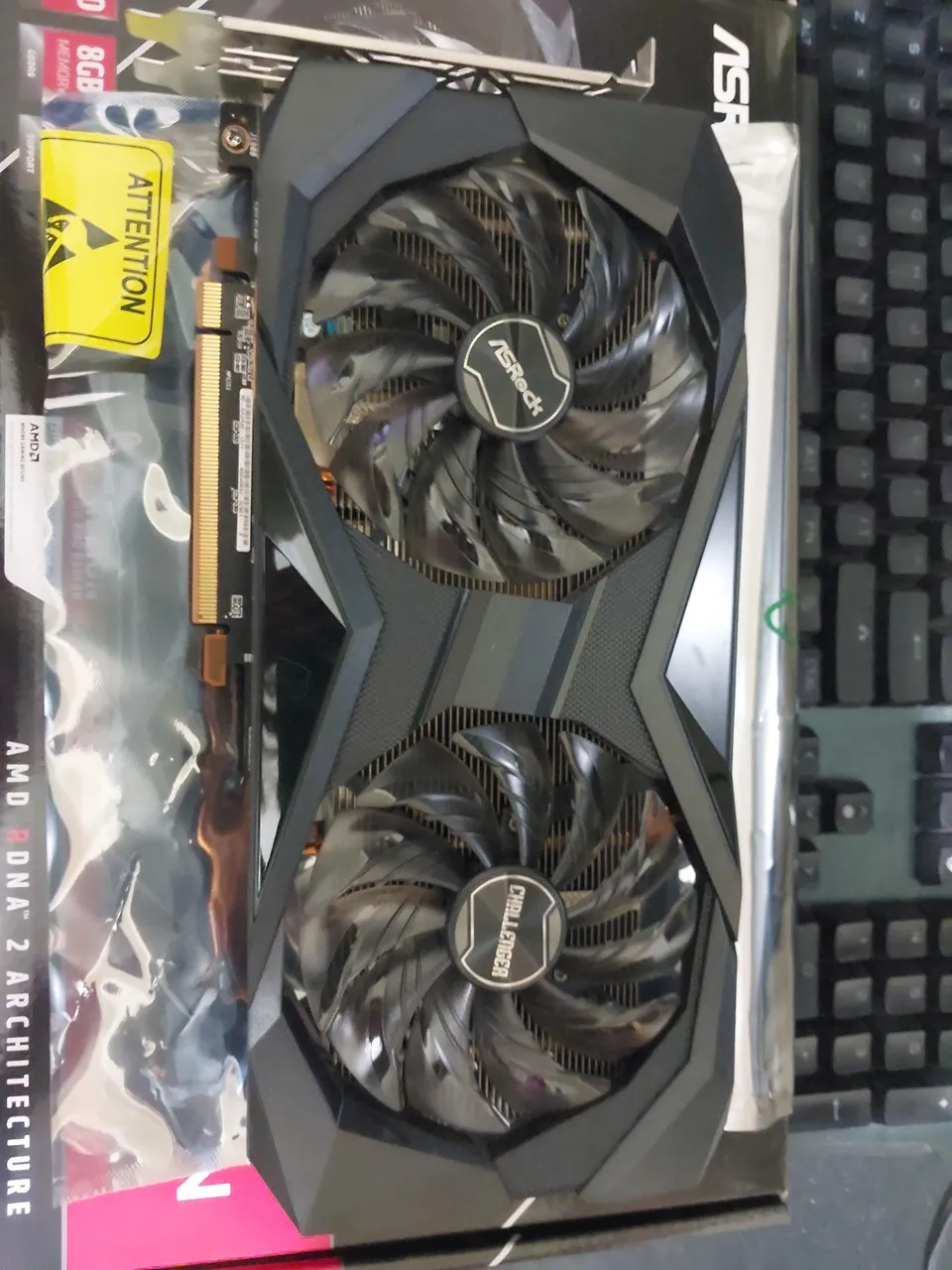 Placa de Vídeo ASRock Challenger Radeon RX 6600 8GB