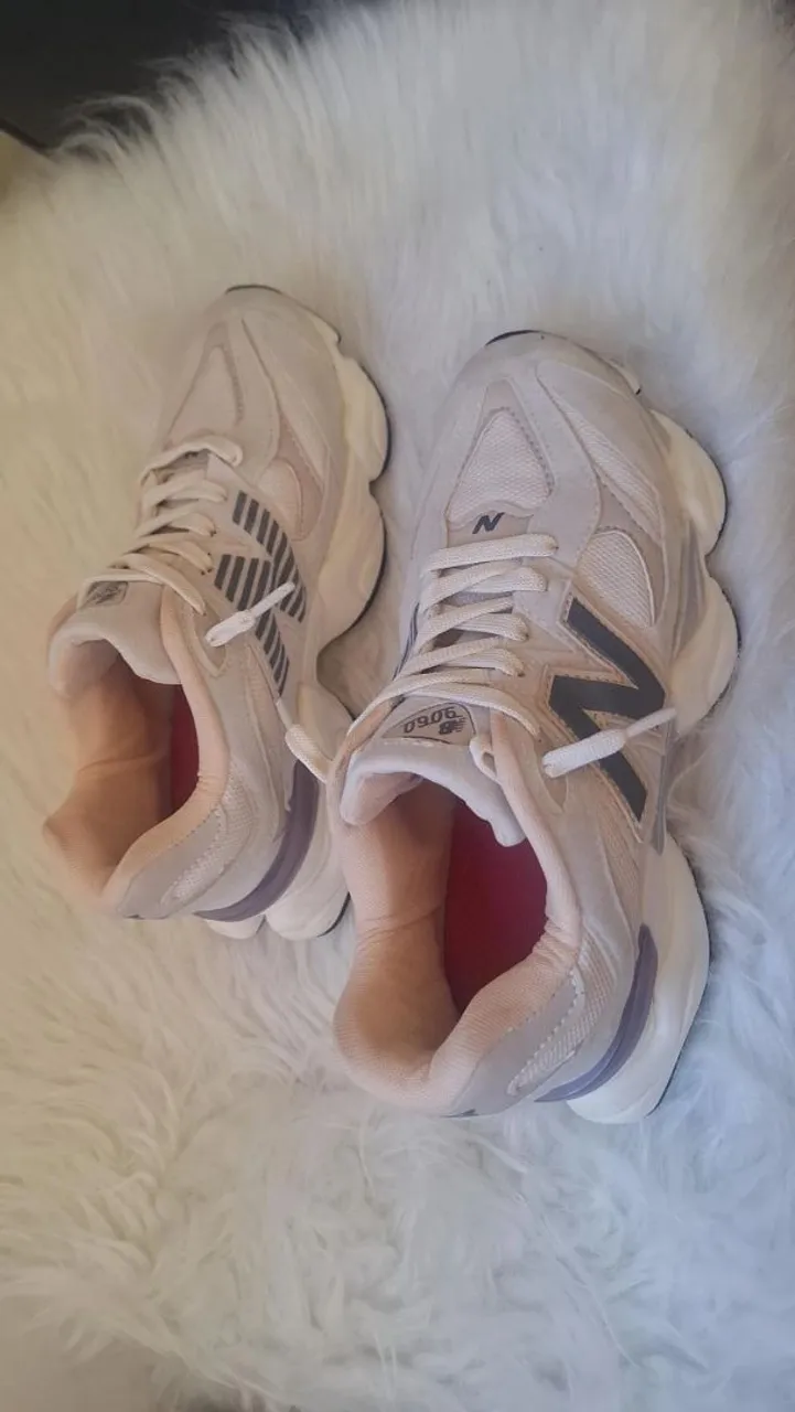 Tênis New Balance 9060 Bege (RÉPLICA)