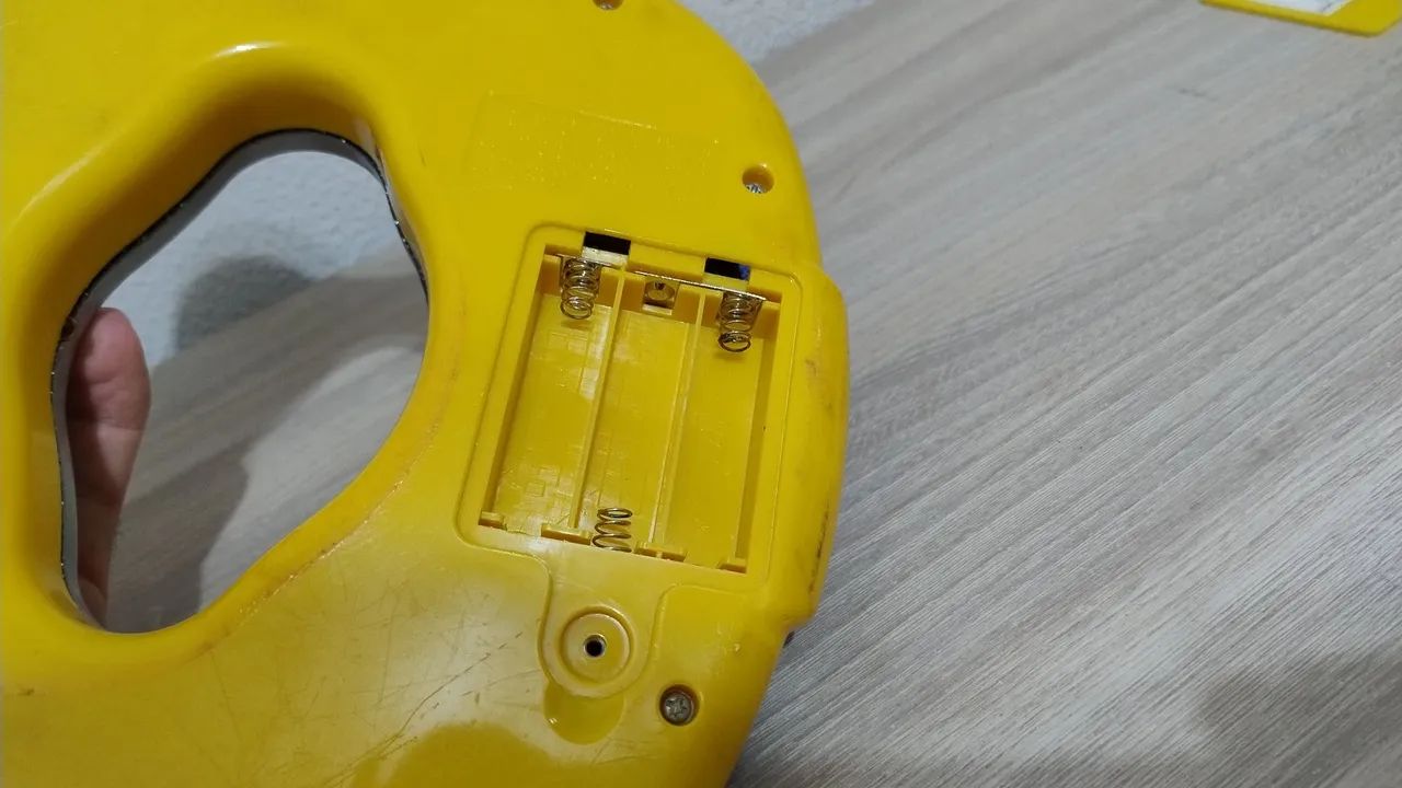 Guitarra Hasbro playskool para bebês - Foto 4