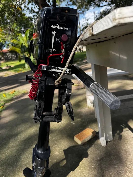 Motor de popa Mercury 3.3 - Foto 3