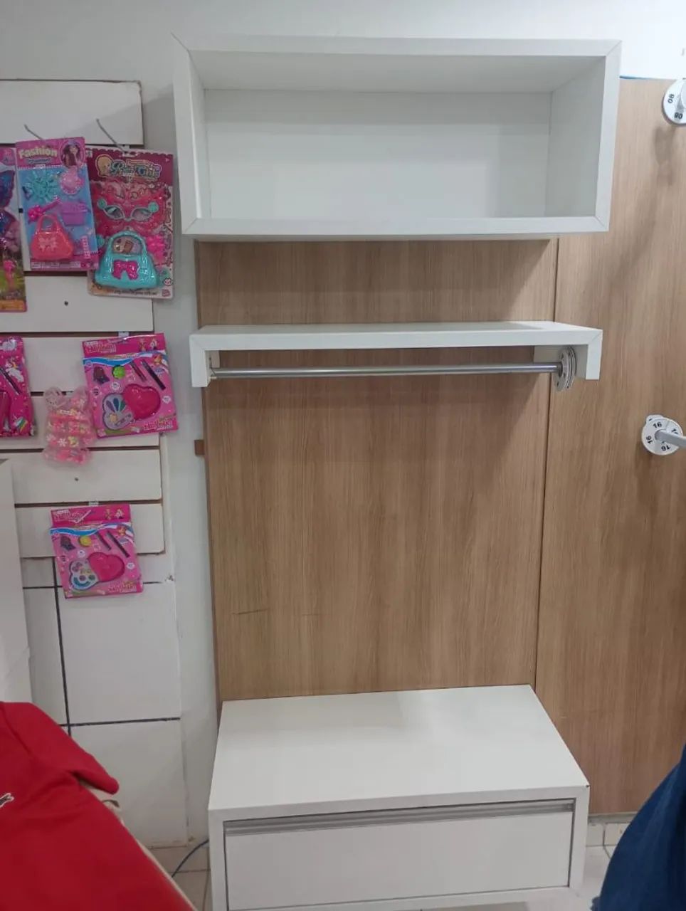 Expositores e Prateleiras para Loja - NÃO ACEITO OLX PAY - Foto 2