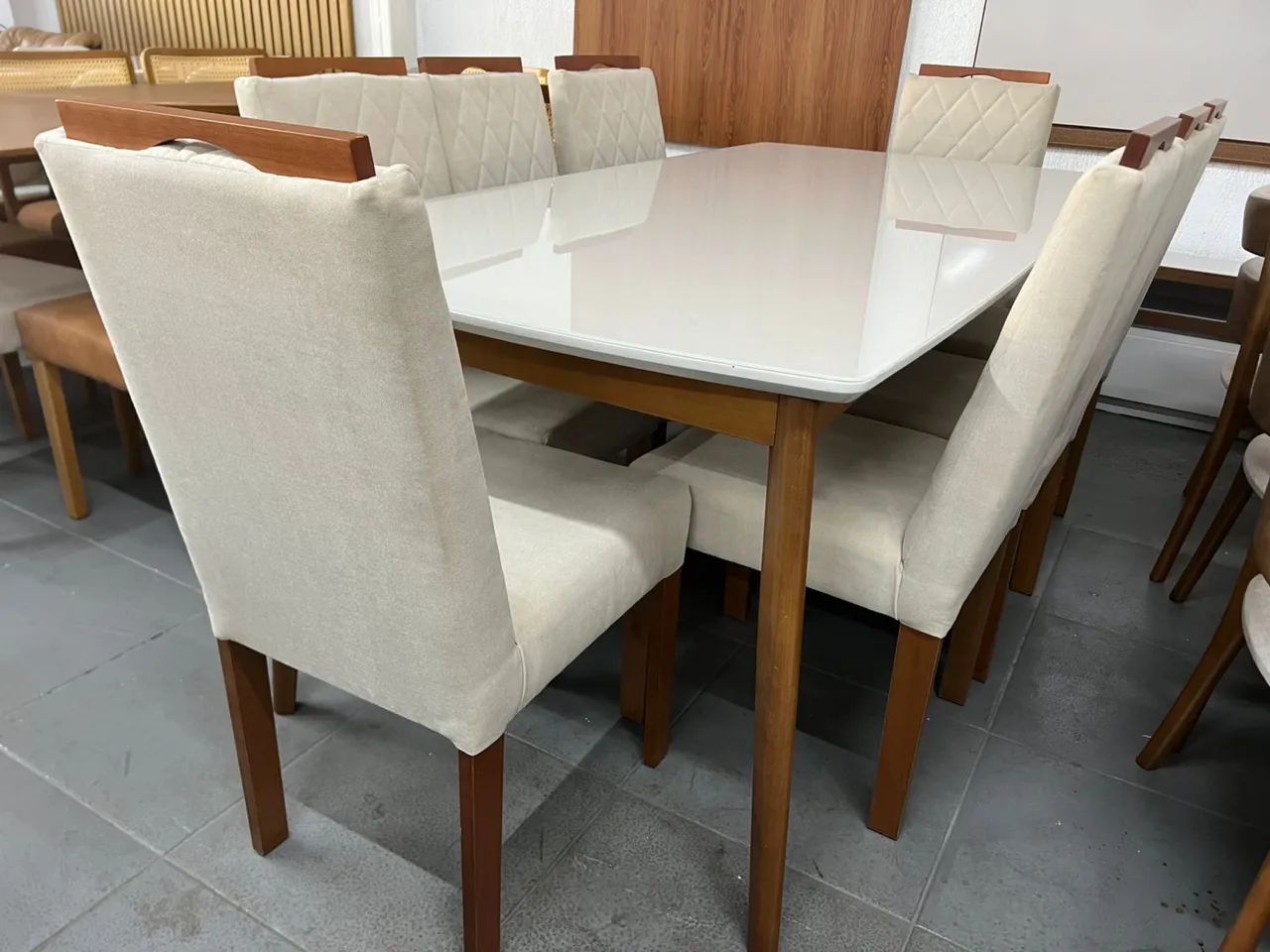 Mesa de jantar madeira 