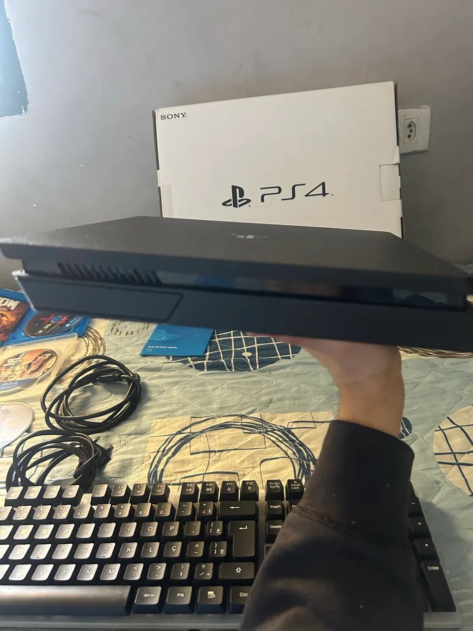 Ps4 slim 1tb