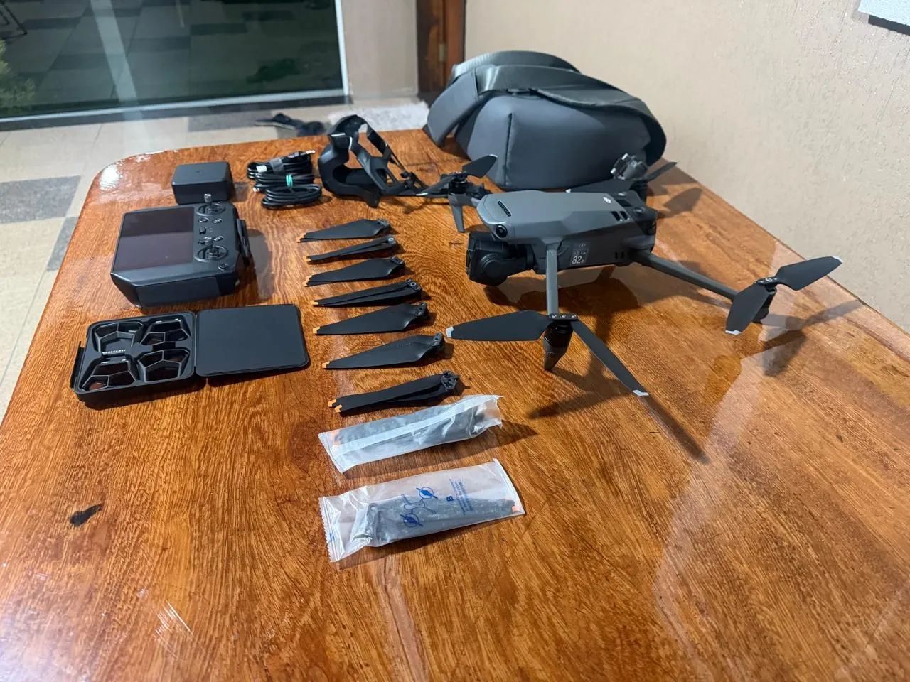 Drone DJI Mavic 3 Pro Fly More Combo + DJI RC Pro - Foto 3