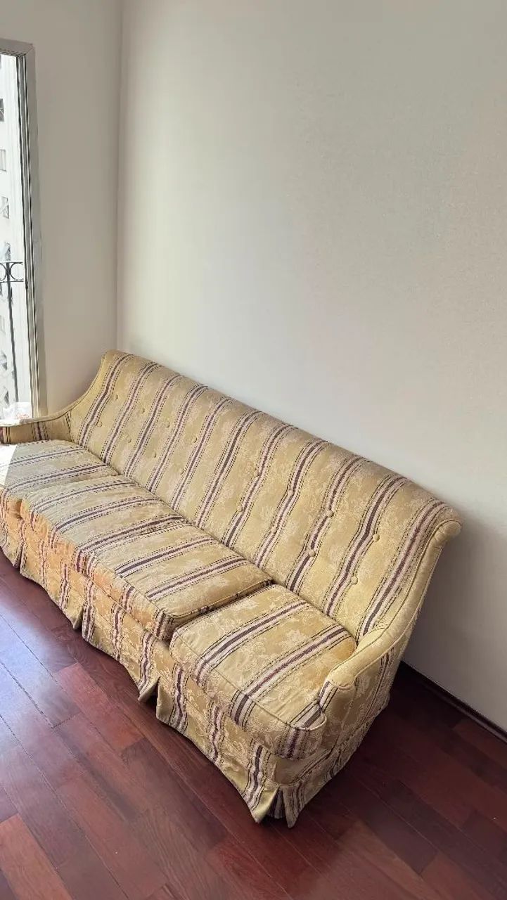 Sofa vintage amarelo 4 lugares - Foto 5