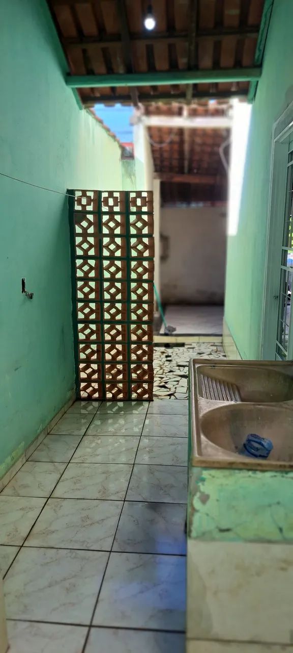 Alugo casa pequena  Araés - Foto 2