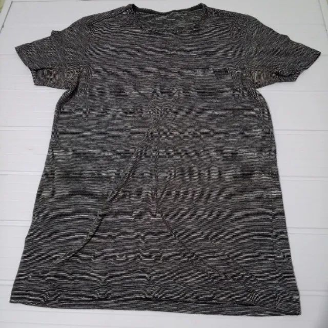 Camisa preta usada tamanho P modelo slim 