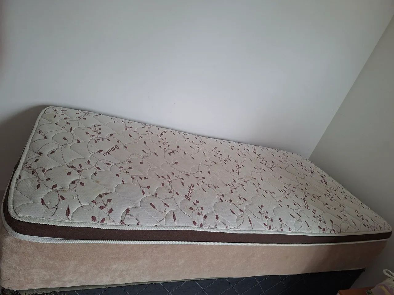 Vendo Cama box solteiro - Foto 3