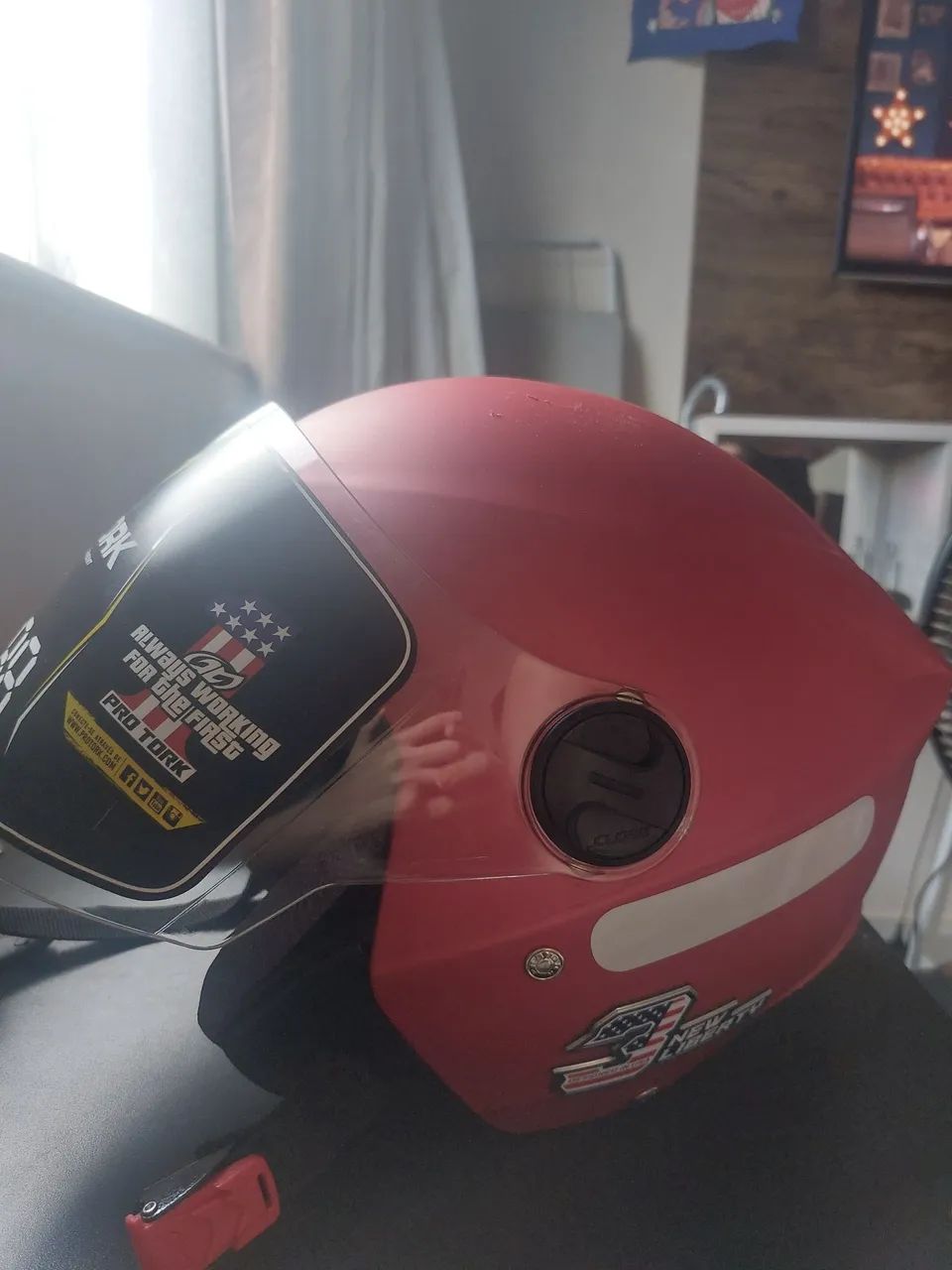 Capacete Rosa nunca usado !