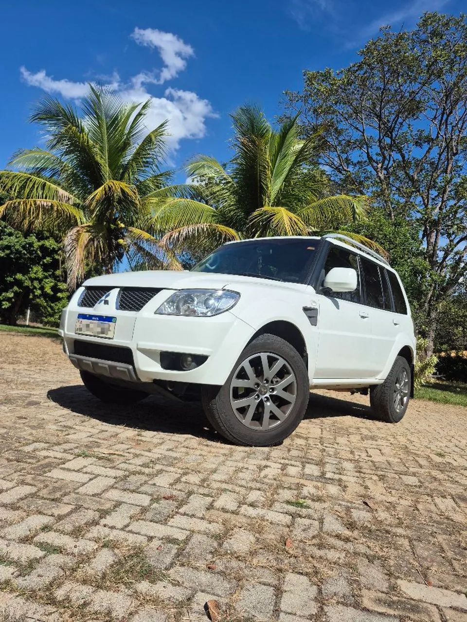 Mitsubishi Pajero TR4 2.0 Flex 16V 4X2 Aut. 2015 2015