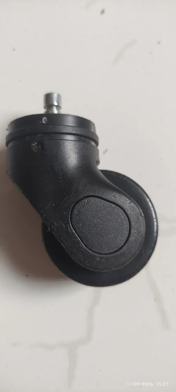 Pezinho de malas. - Foto 2