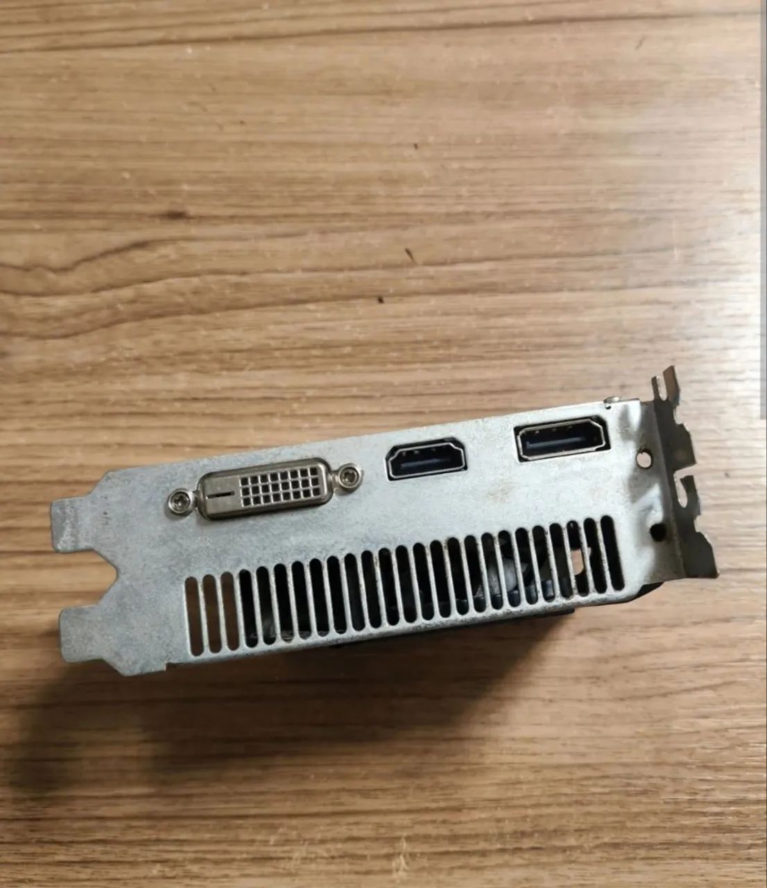 Rx550 placa de vídeo 4gb DDR5 - Foto 2