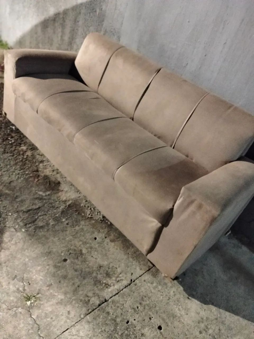 Sofá seme novo entrega grátis  - Foto 3