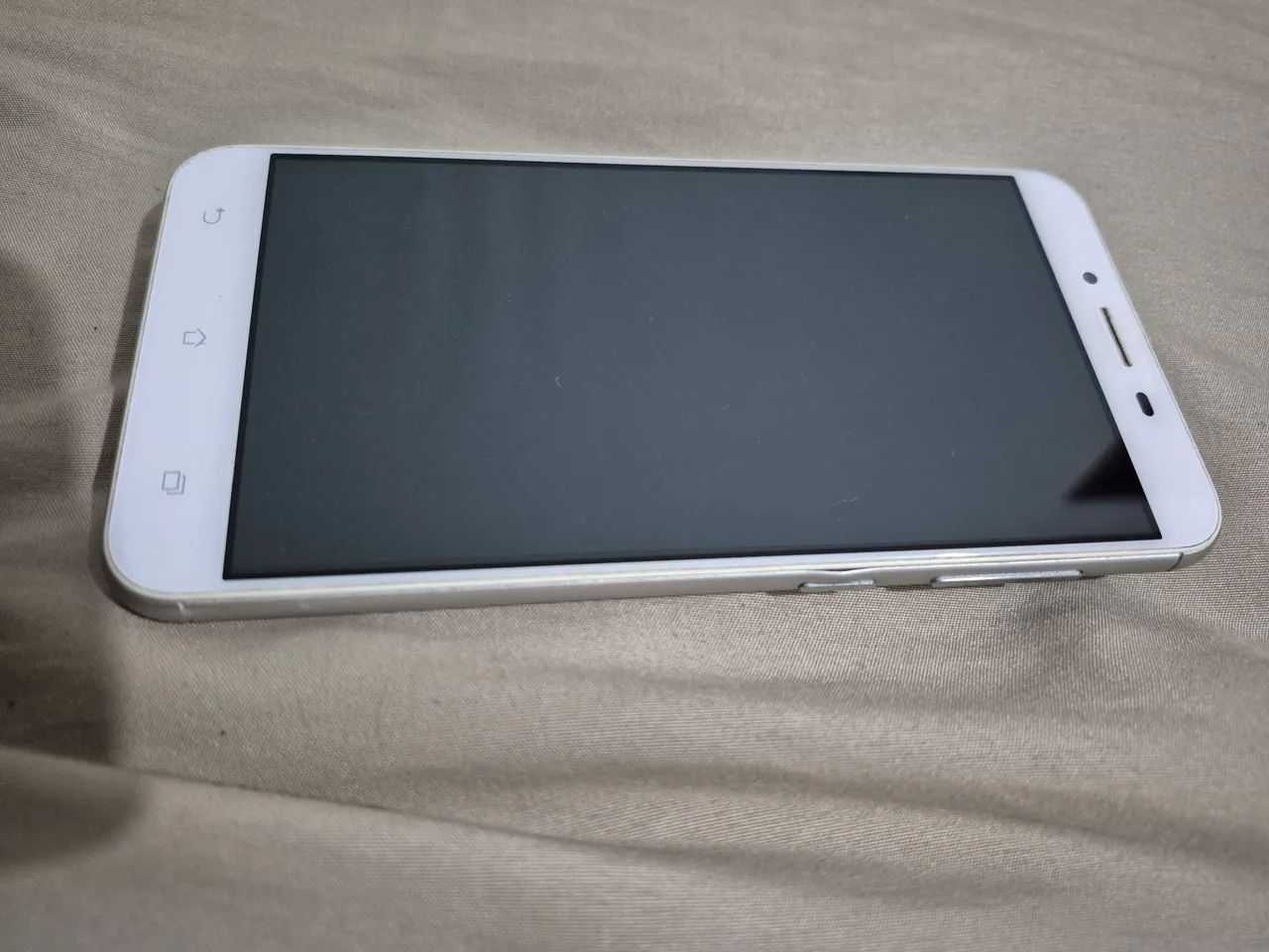 Celular branco usado antigo funcionando perfeito estado Asus Zenfone - Foto 5