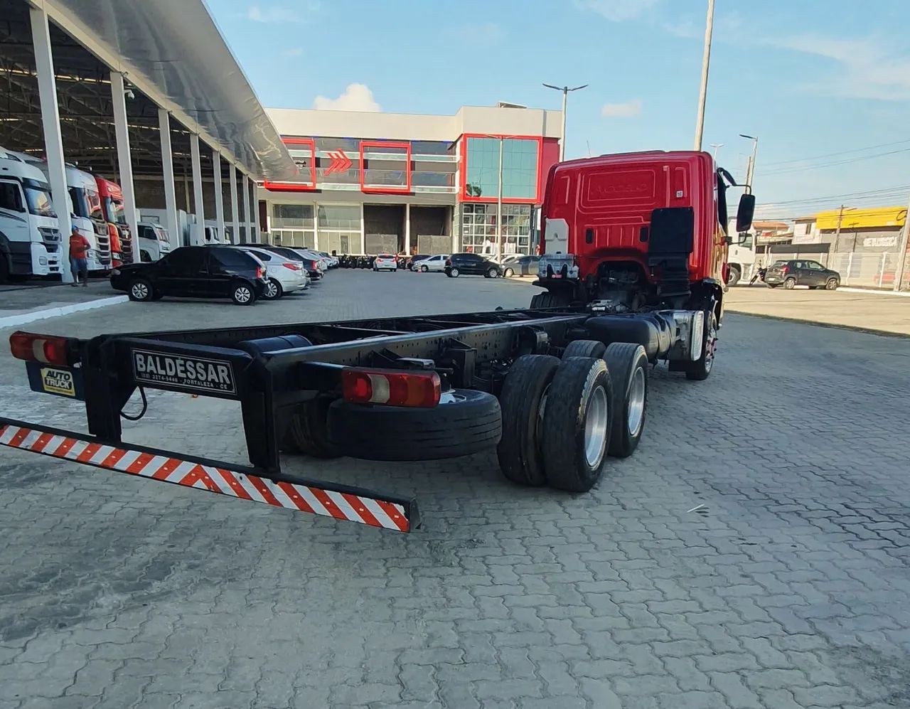 Mb accelo 1316 6x2 Ano 2020 no chassi  repasse leia o anúncio!!! - Foto 4