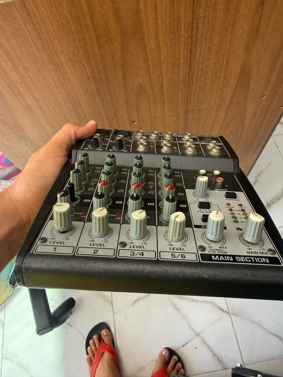 Vendo mesa behringer 802 - Foto 3