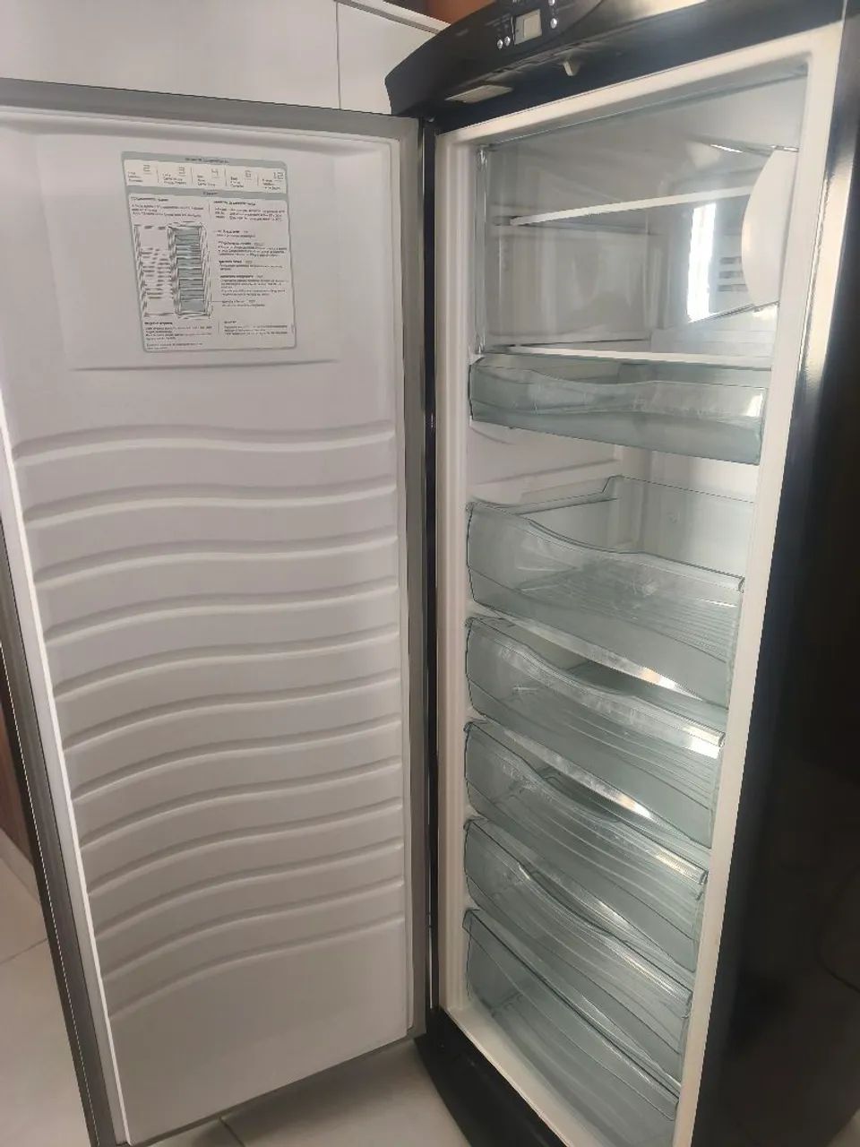 Freezer Brastemp elétrico 260 inox - Foto 4