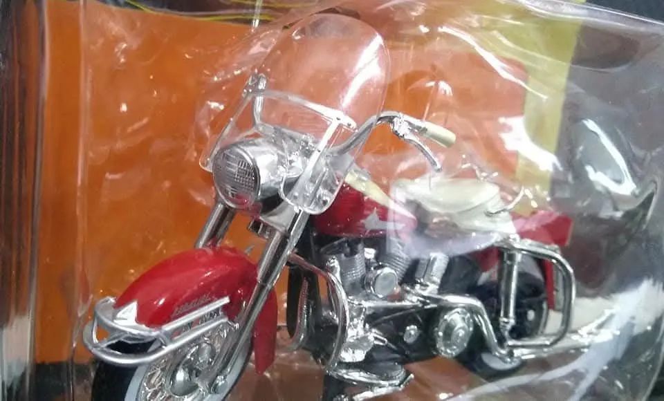 Miniatura Harley Davidson Electra Ultra Glide - Foto 3