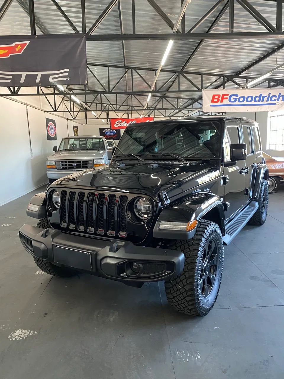 Jeep Wrangler Wrangler Unlimited SAHARA 2.0 TB 4p Aut 2022