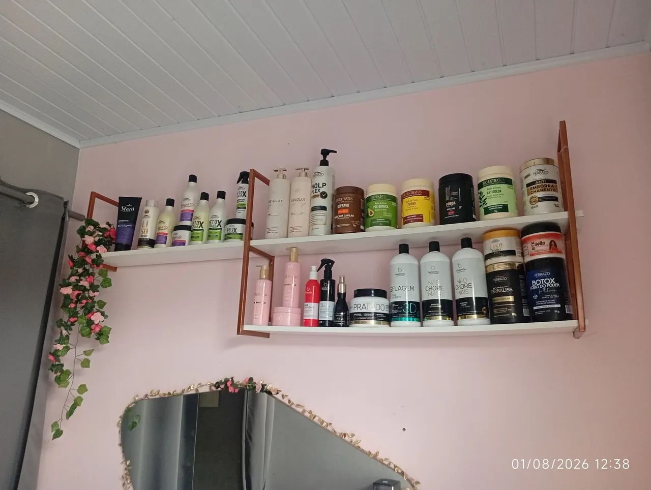 Prateleira MDF com Metalon Rose 