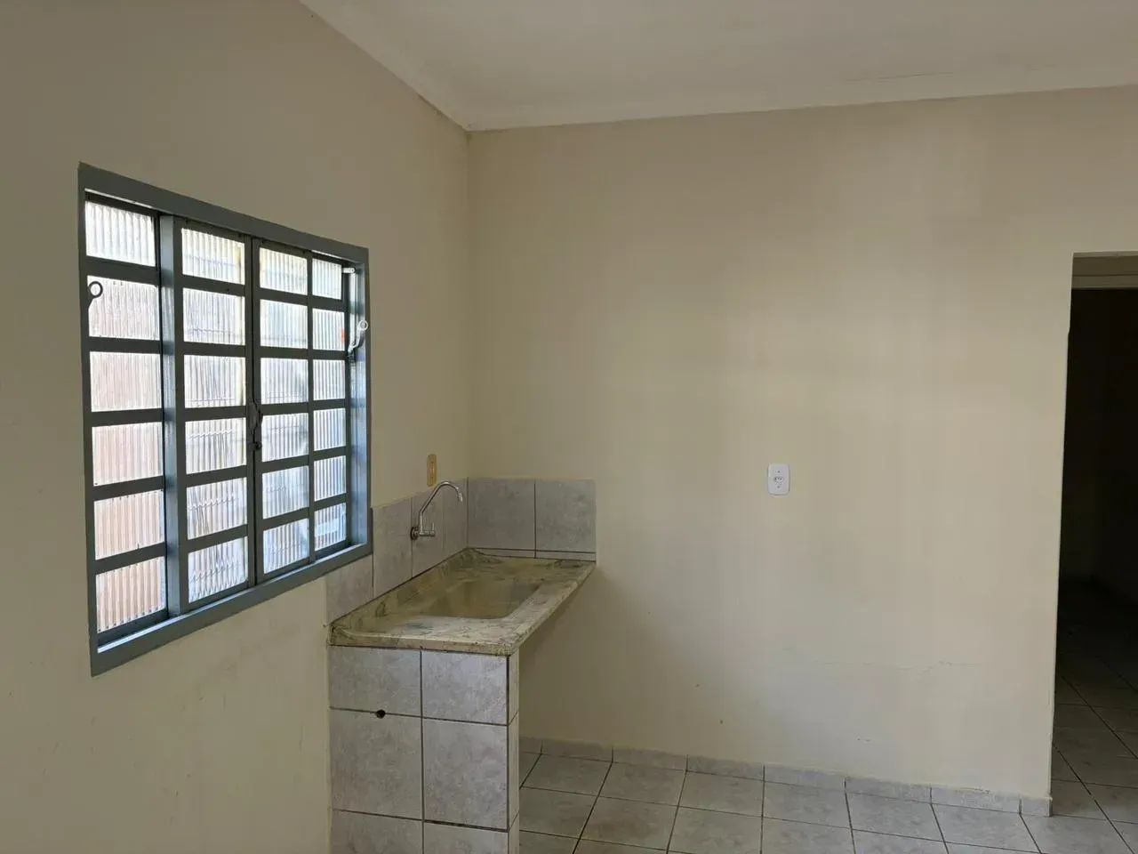 Barracão no setor Cachoeira Dourado de 80 m², todo reformado, com 2 quartos, cozinha ameri - Foto 5