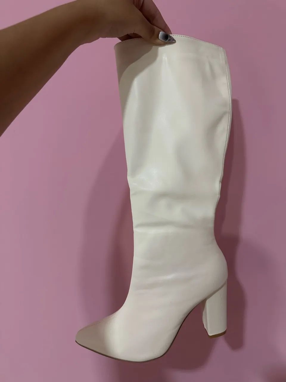 Bota branca nova - Foto 2