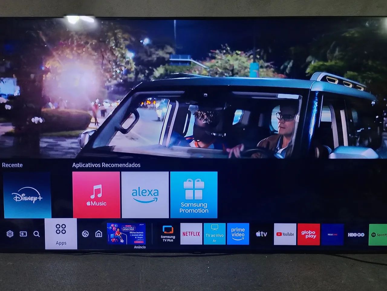 Tv Samsung 32 polegadas smart toda boa com vários aplicativos 