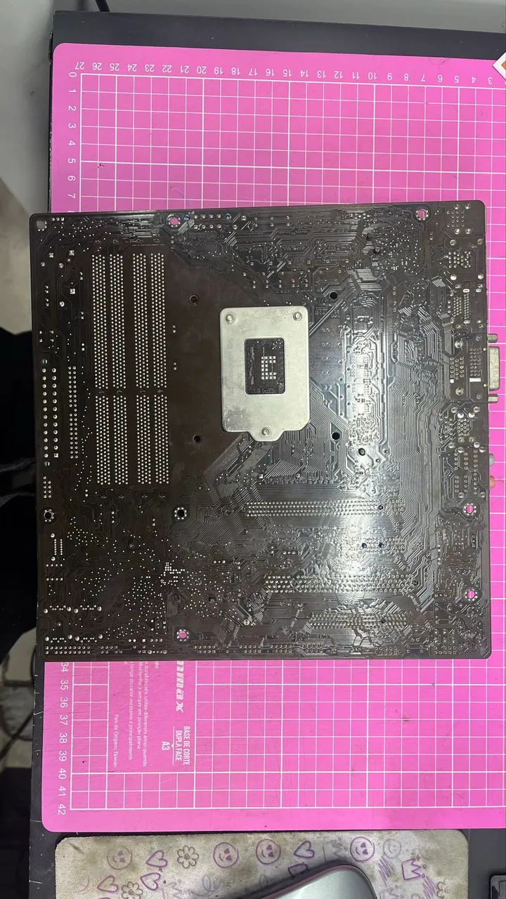 Placa mãe ASUS P8H67-M EVD (RETIRADA DE PEÇAS) - Foto 3