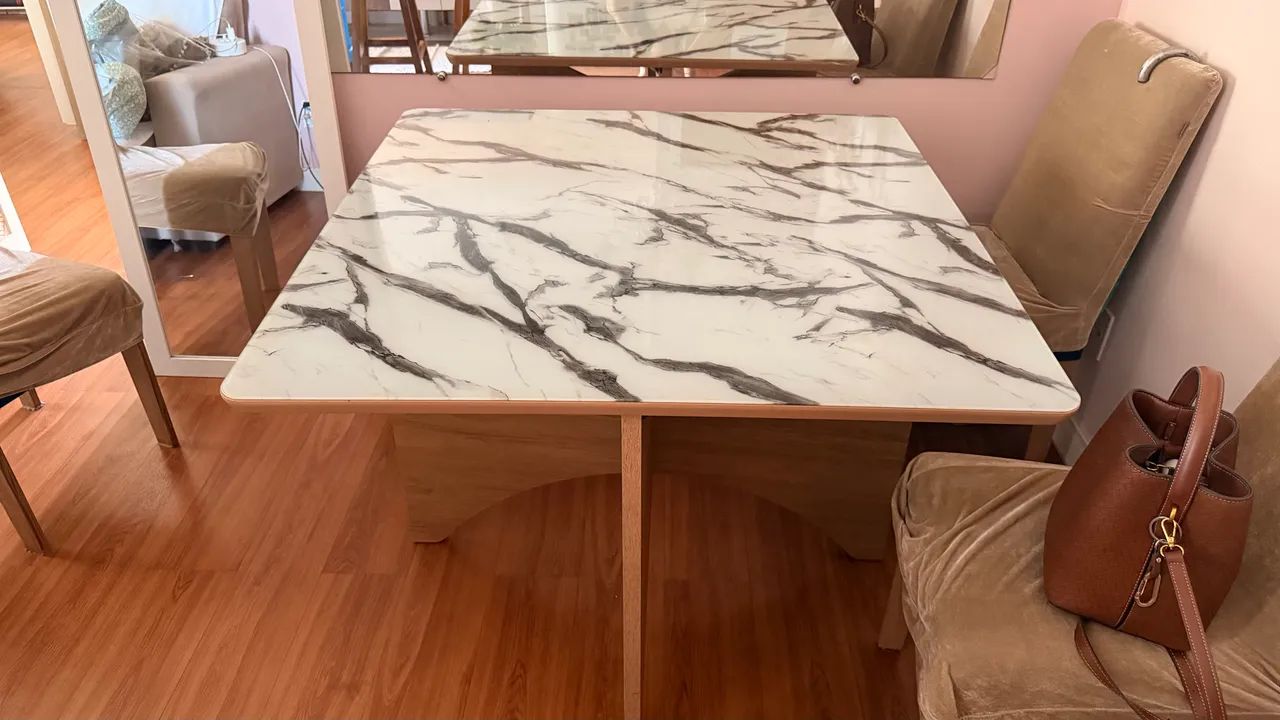 Mesa de jantar quadrada - Foto 4