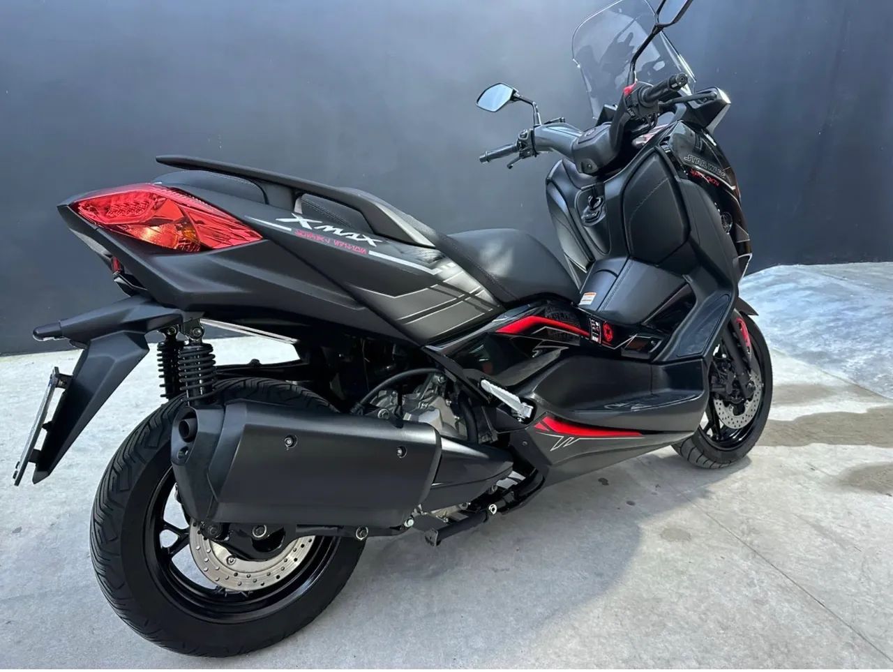 Xmax 250 Darth Vader  - Foto 3
